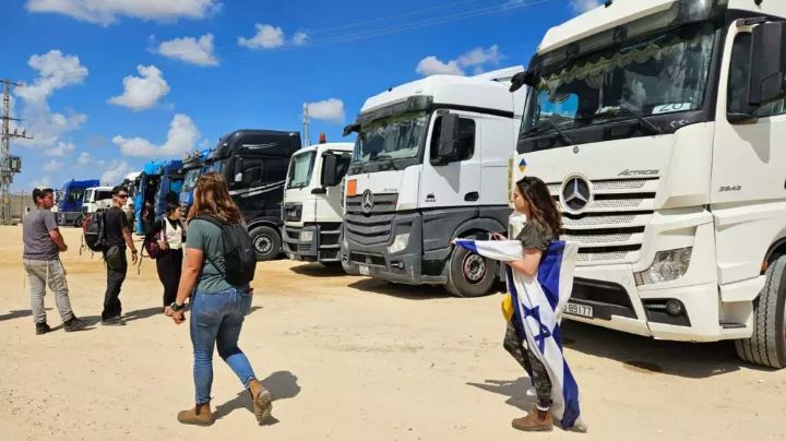 Extremistas israelíes bloquean ayuda humanitaria en Gaza; hay dos detenidos