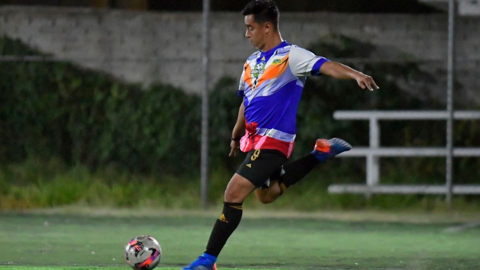 Calde jugando en Guacamayos FC