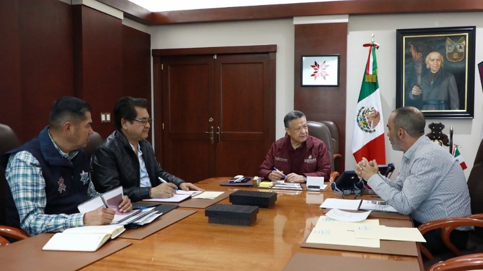 Esta tarde, como cada lunes, el gobernador Julio Menchaca se reunió con su equipo de seguridad