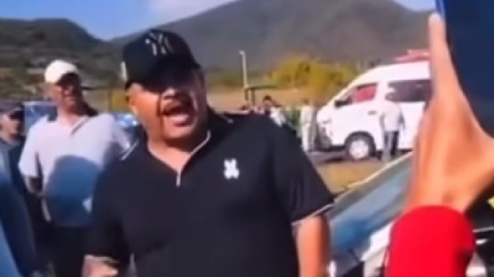 Chuy Lizárraga apoya a agricultores y les canta a pie de carretera | VIDEO
