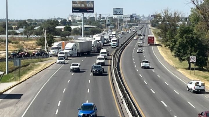 Reabren la carretera León-Silao, aunque campesinos siguen en el lugar