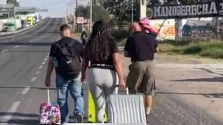 Productores mantienen bloqueos y ciudadanos llevan más de 24 horas atrapados; Gobierno sin fecha de diálogo