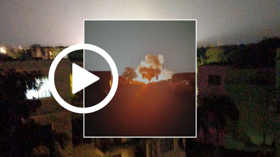 Video: Explosión de transformadores deja sin luz a más de 10 colonias en Coatzacoalcos, Veracruz