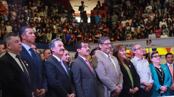 Feria del Libro UAT fomenta la lectura, el conocimiento y el talento universitario