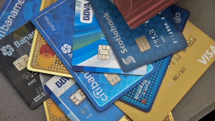 Abusos bancarios: Monreal va contra cobros indebidos y altas comisiones