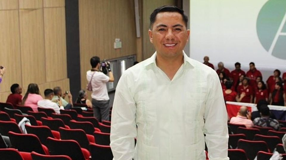 Alejandro Alcántara afirmó que sí entregó las despensas a damnificados