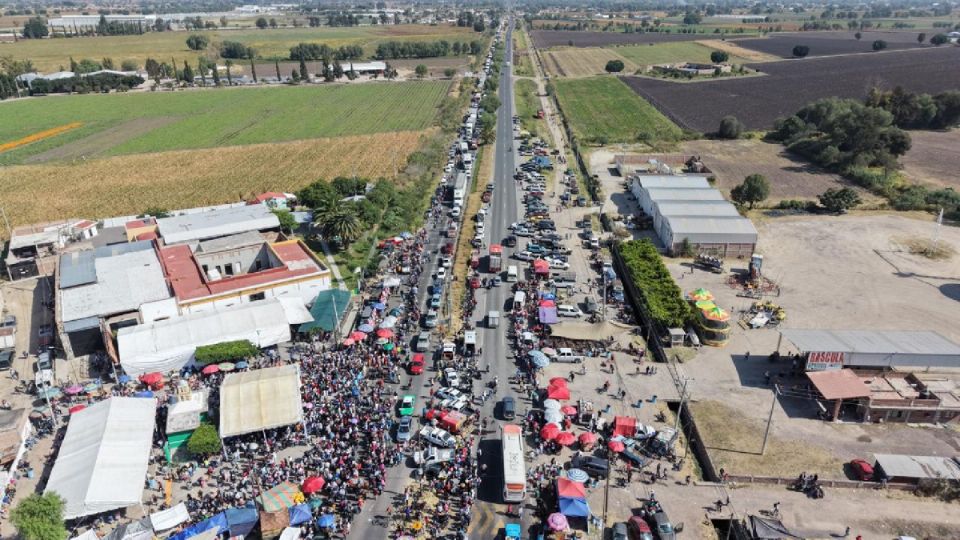 Y todavía no llegaban los campesinos a bloquear la carretera.