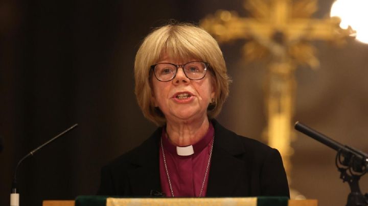 ¿Quién es sarah Mullally, la primera mujer al frente de la Iglesia anglicana?