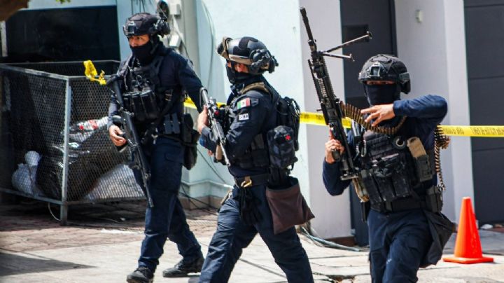 Aseguran presunta droga, vehículos y equipo táctico en operativos de Culiacán y Cosalá; hay detenidos