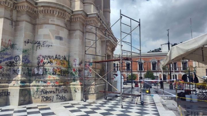 Pintas feministas en el Reloj tienen un trasfondo social, recuerda Seiinac