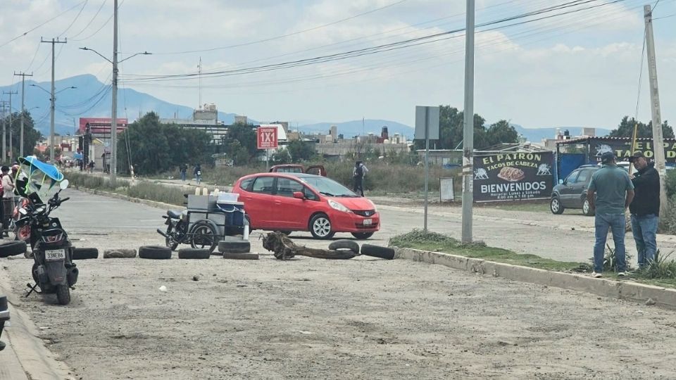 Los vecinos de Chavarría bloquearon distintas vialidades durante todo el día de ayer