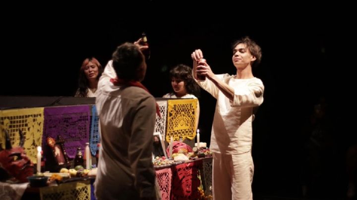 Presentan “¿Qué le ofreces a tus muertos?”, teatro vivo que celebra la memoria y la tradición
