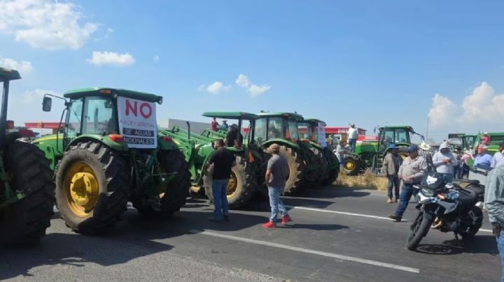 Transportistas varados por bloqueos en la Celaya–Salamanca denuncian asaltos