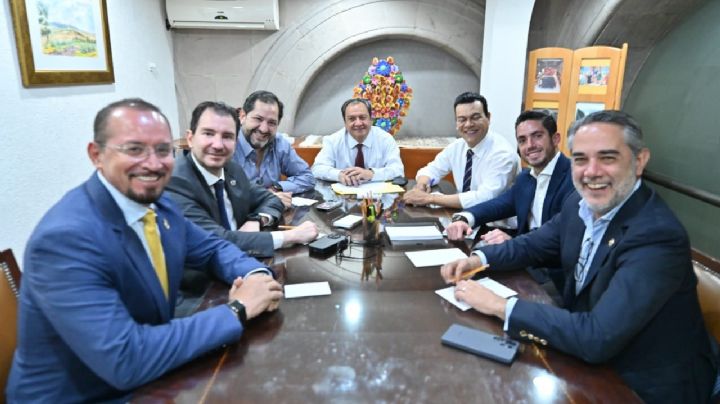 UAT refuerza su compromiso con excelencia académica y transparencia