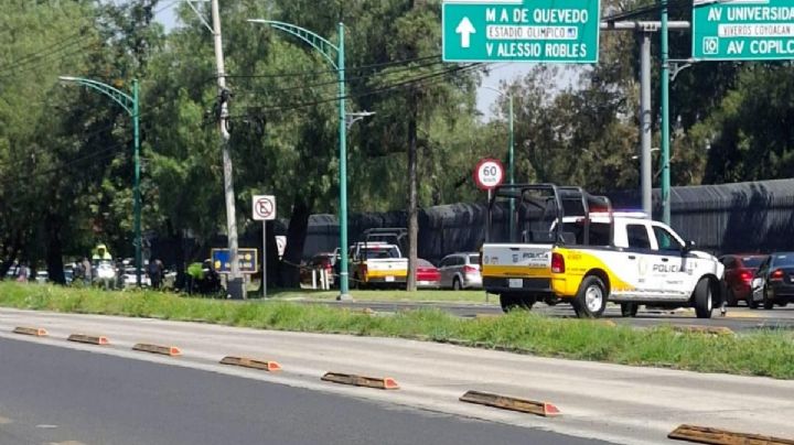 Trabajadores de la UNAM bloquean Insurgentes Sur; exigen justicia para compañeros detenidos