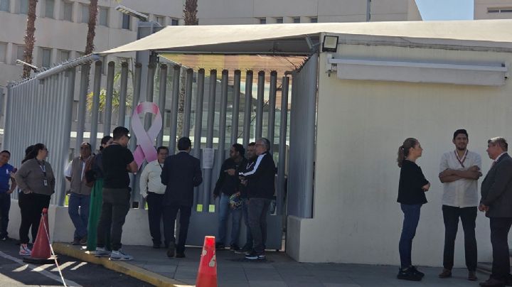 Ahora se manifiestan trabajadores del Poder Judicial federal en Guanajuato y cierran edificio