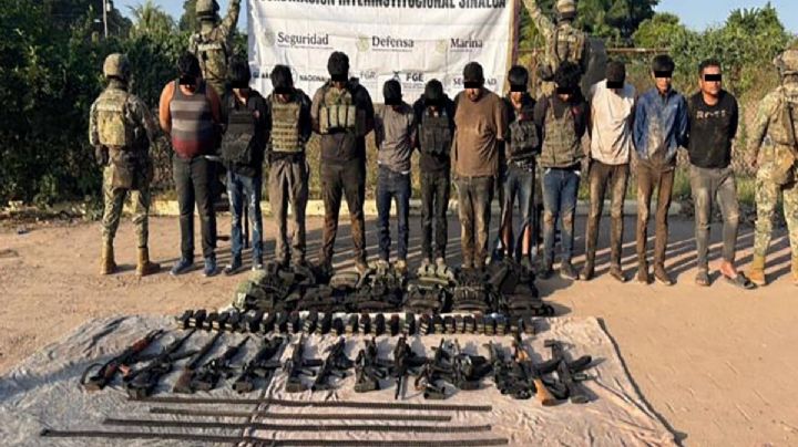 Detienen a 13 hombres armados tras enfrentamiento en Sinaloa