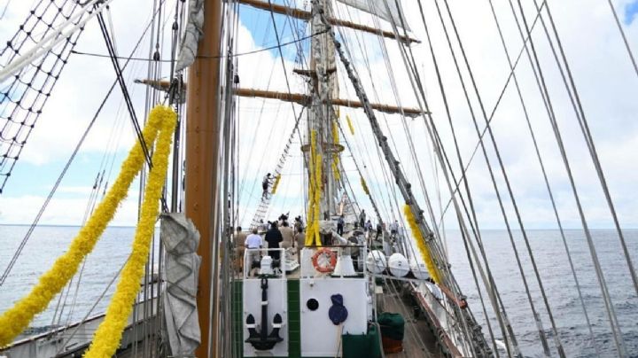 Buque Escuela Cuauhtémoc parte de Nueva York; "regresa más fuerte", almirante