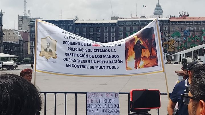 Policías protestan contra sus jefes por fallas en operativo del 2 de octubre