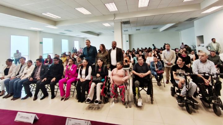 Personas con discapacidad fuerzan audiencia a la Corte para debatir proyecto de Batres