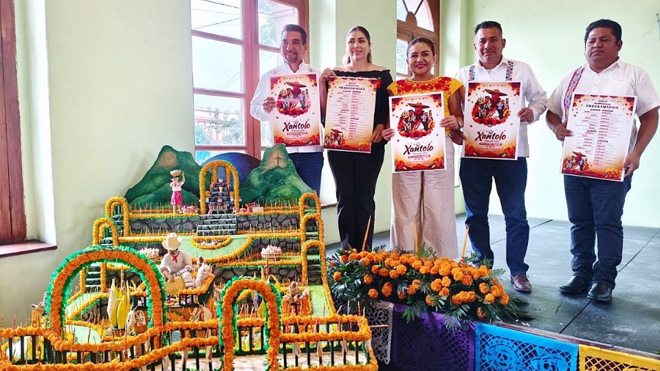 Presentan la maqueta del mega altar que será colocado en el centro de Huejutla