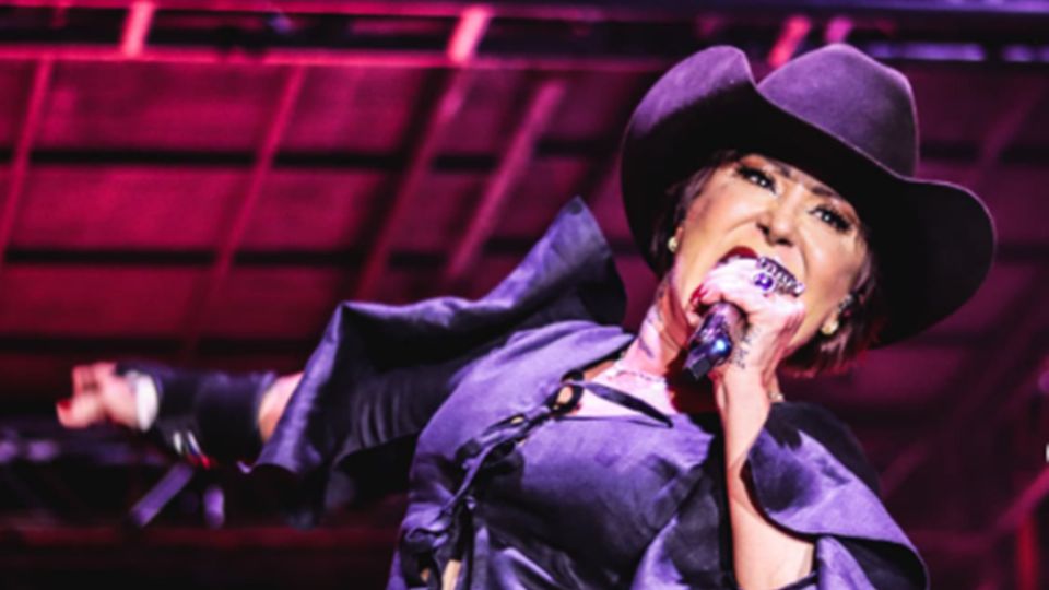 Tras ser operada de emergencia en la columna