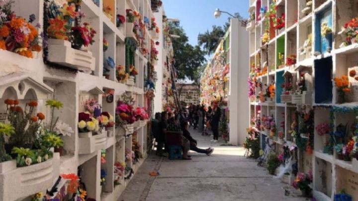 Día de Muertos "sin fiesta", prohíben música en vivo en panteones de León