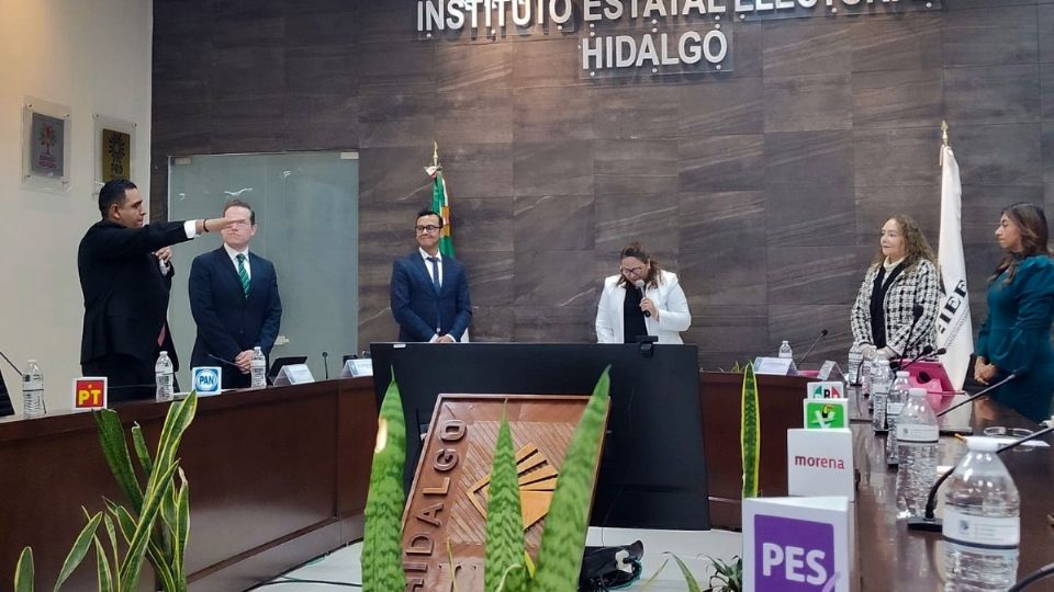 Esta mañana rindió protesta al cargo como nuevo consejero del IEEH