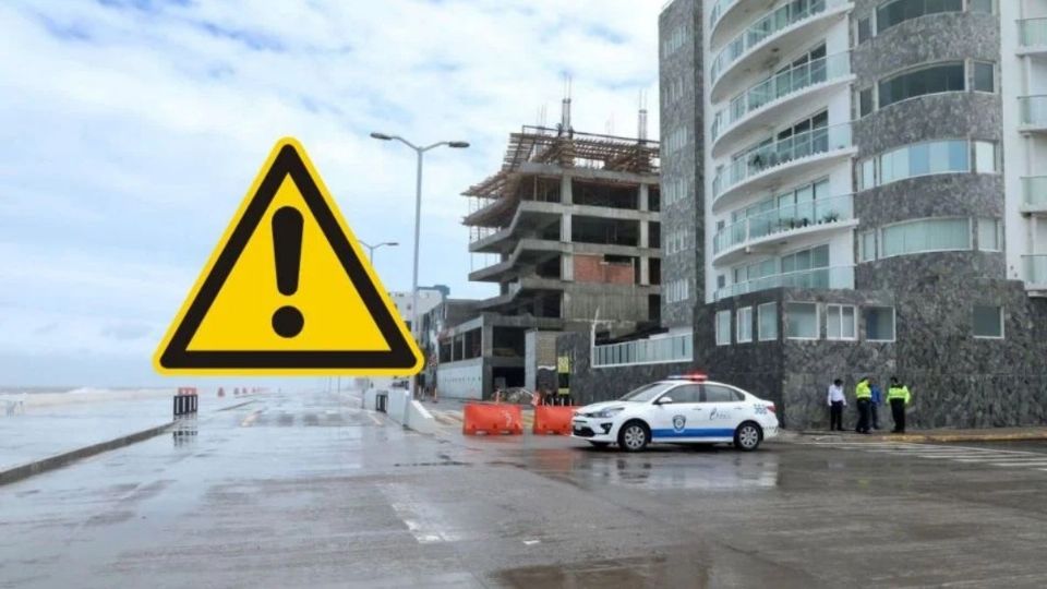 En Boca del Río cierran Bulevar Ávila Camacho por oleaje elevado