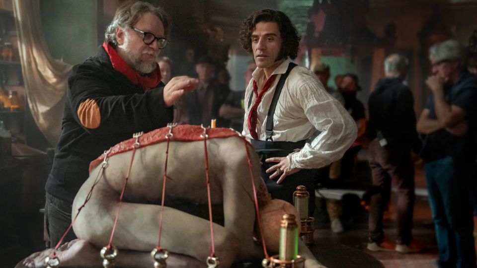 Así es el documental que revela los secretos detrás del nuevo filme de Guillermo del Toro
