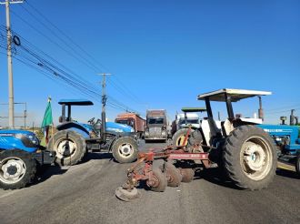 Campesinos de Guanajuato buscan apoyos en la cuota energética; amenazan con más bloqueos