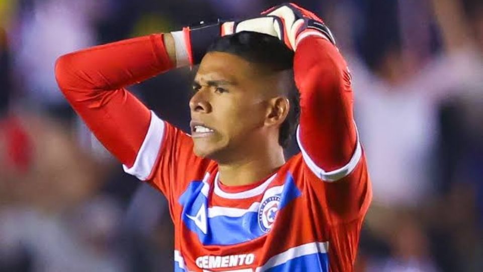 Lesionado en el Cruz Azul vs Pumas