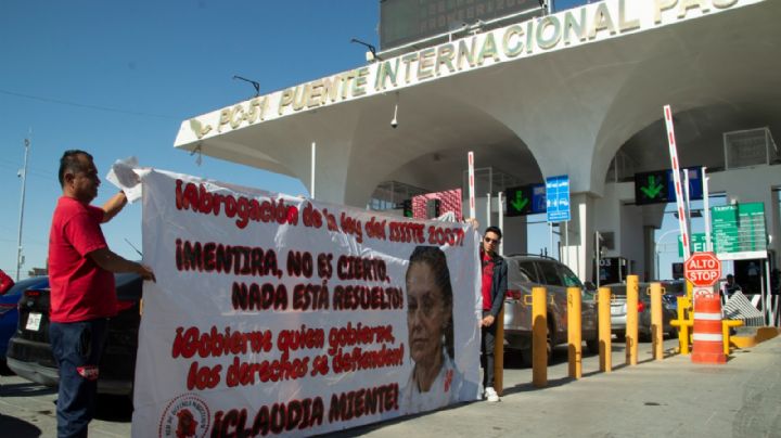 Maestros juarenses se unen a la CNTE tomando Puente Internacional Paso del Norte