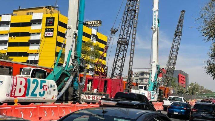 “Embellecen” la Calzada Flotante de Tlalpan; conductores sufren el caos vial