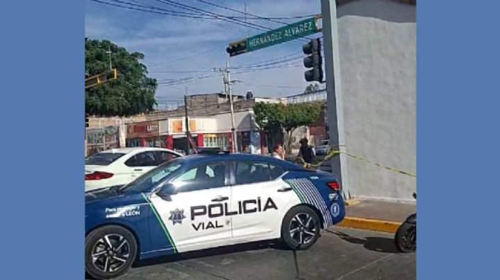 Motosicario asesina a balazos a vendedor de flores frente a panteón San Nicolás en León