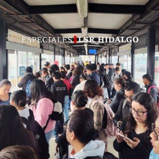 Tuzobús, un viaje diario entre el estrés y el hacinamiento en Pachuca