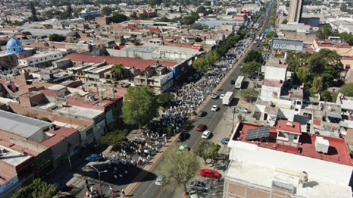 “Fuera Morena” y “Viva Carlos Manzo”, gritaban en Celaya