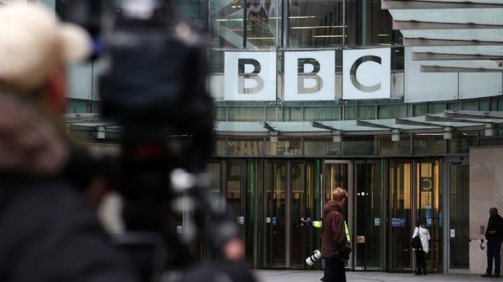 Tensión entre Trump y la BBC: la cadena mantiene su postura pese a presiones legales