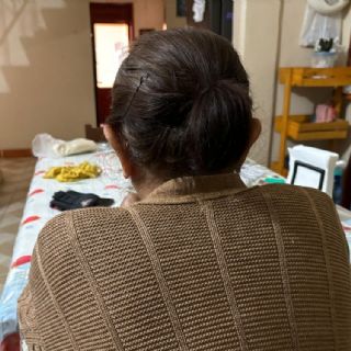 Leticia cuida a sus padres sin descanso; el rostro invisible de mujeres que sostienen la vida