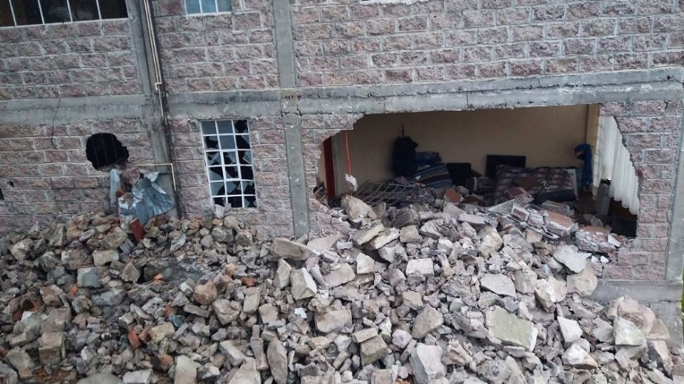 Esta es la casa dañada por el derrumbe de una barda de mina La Dificultad