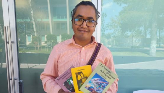 Daniel vende libros en el tianguis de San Cayetano; ahí florece una comunidad lectora