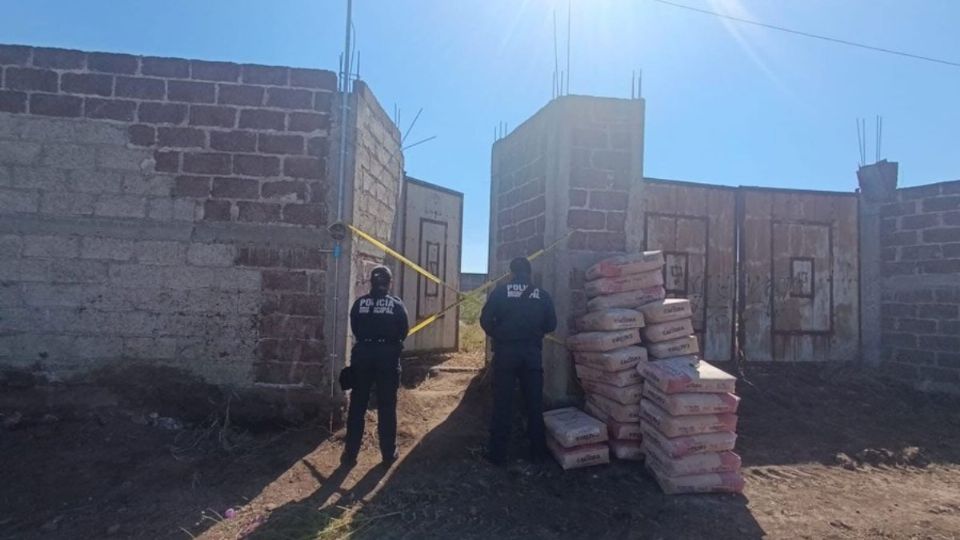 La víctima que permanece en calidad de desconocida, estaba atada de pies y manos