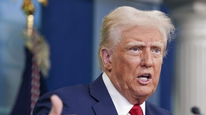 Dan luz verde a indagatoria contra funcionarios de Trump por vuelos de deportación a El Salvador