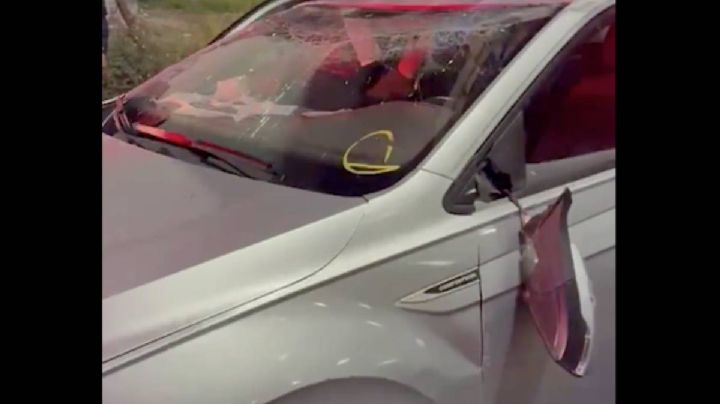 Vuelca auto particular en la alcaldía Venustiano Carranza