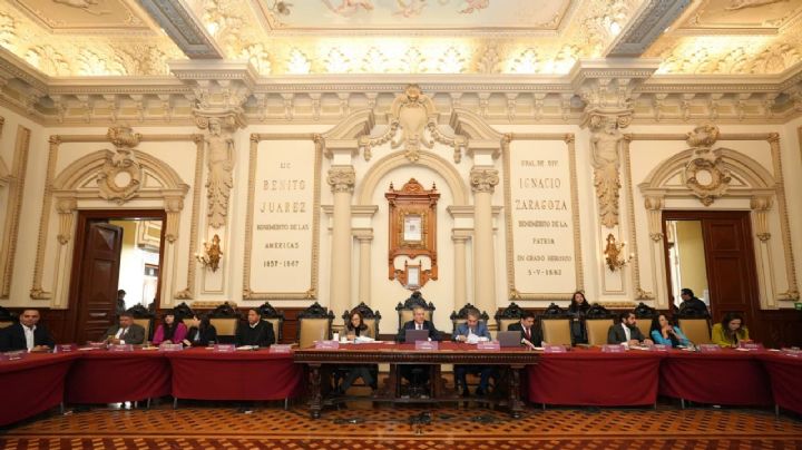 Regidor acusa al PAN en Puebla de gastar 3 mdp en croquetas