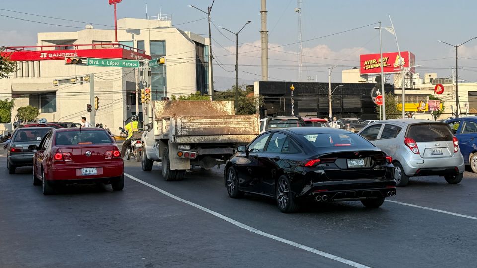 Semáforo del Bulevar Vasco de Quiroga en León Guanajuato