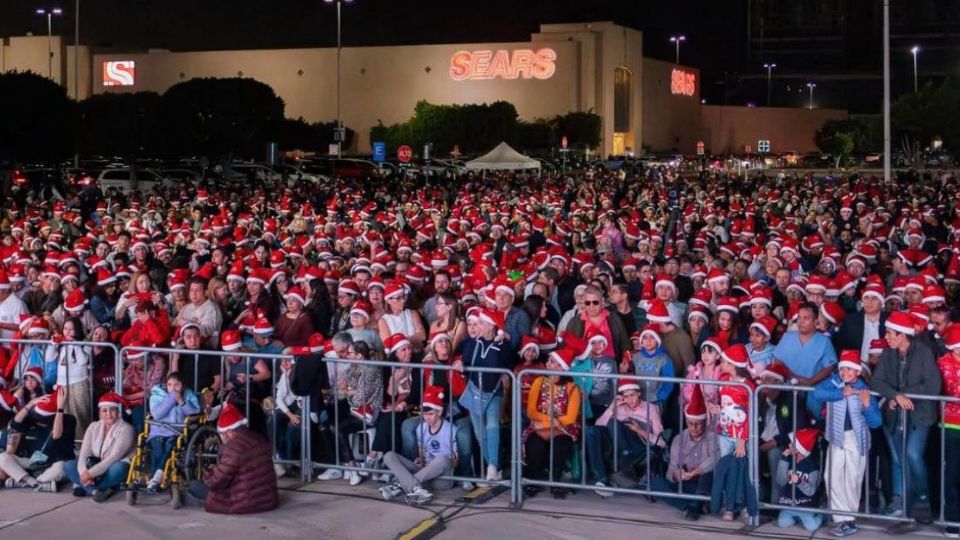 Se espera asistan muchas familias a disfrutar del encendido del árbol de Navidad.
