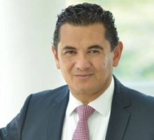 León rechaza a los traicioneros