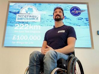 Desafía a la Antártida en silla de ruedas para demostrar que "todo es posible”