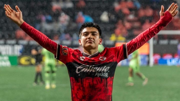 ¿Gilberto Mora puede jugar el Xolos vs Tigres de la Liguilla por ser menor de edad?